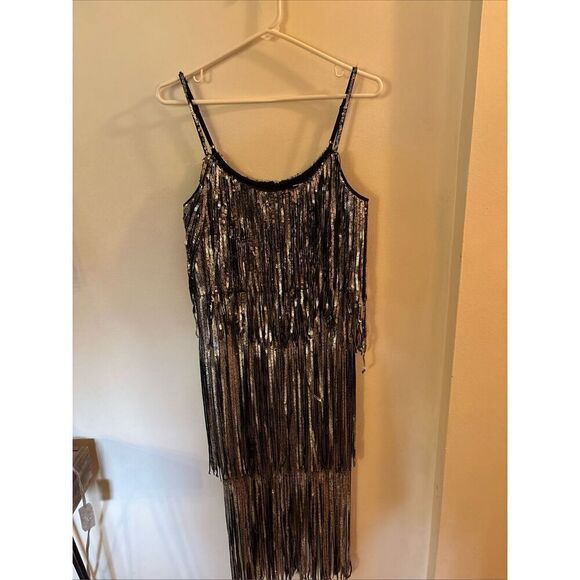 Dress the Population Dress - Picture 6 of 7